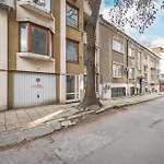 Appartement With Patio Close To Sea